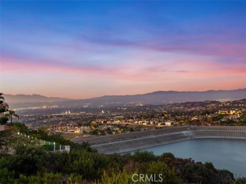 26  Coventry  25 , Newport Beach, CA