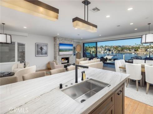 704 Via Lido Nord , Newport Beach, CA
