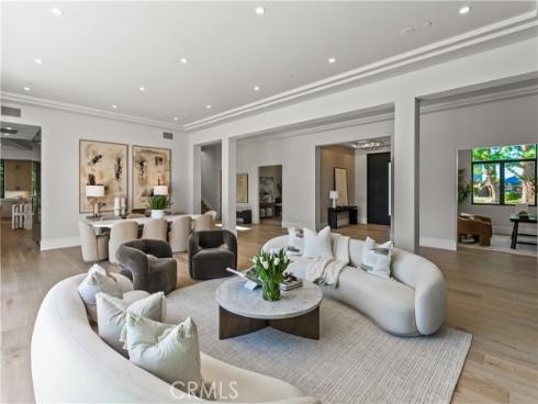 76 Hillcrest Lane, Newport Beach, CA