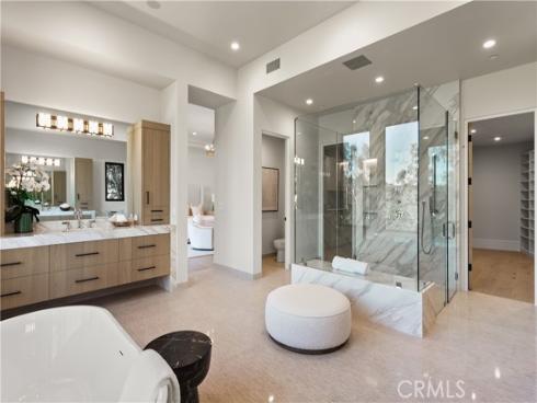 76 Hillcrest Lane, Newport Beach, CA