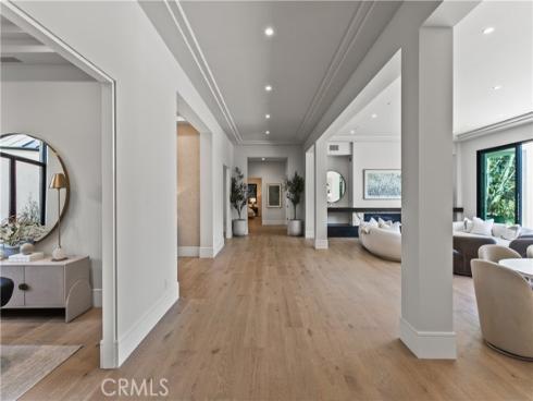 76 Hillcrest Lane, Newport Beach, CA