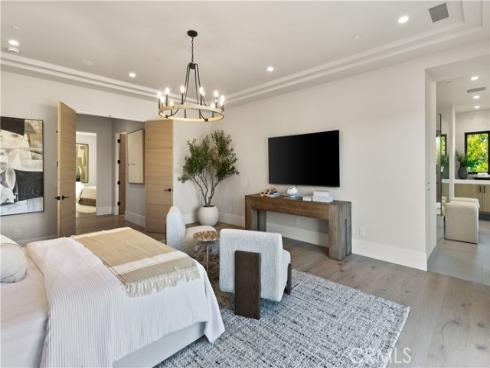 76 Hillcrest Lane, Newport Beach, CA