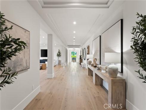 76 Hillcrest Lane, Newport Beach, CA