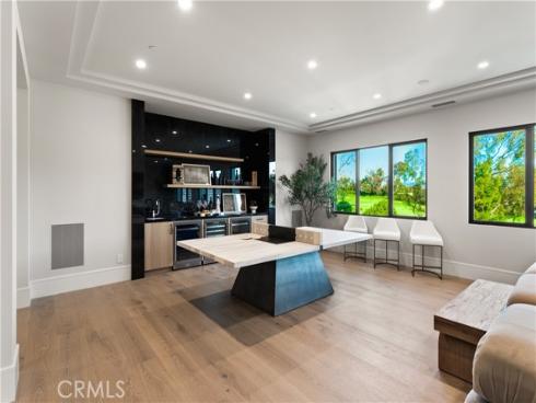 76 Hillcrest Lane, Newport Beach, CA