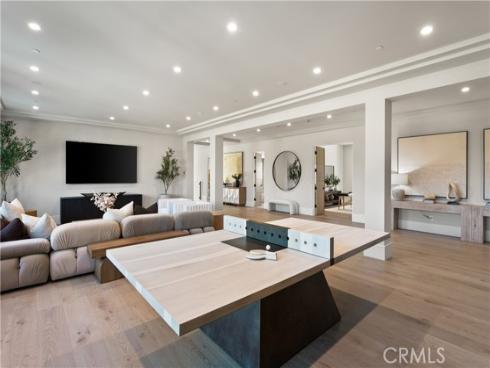 76 Hillcrest Lane, Newport Beach, CA