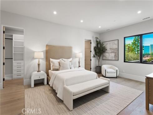 76 Hillcrest Lane, Newport Beach, CA