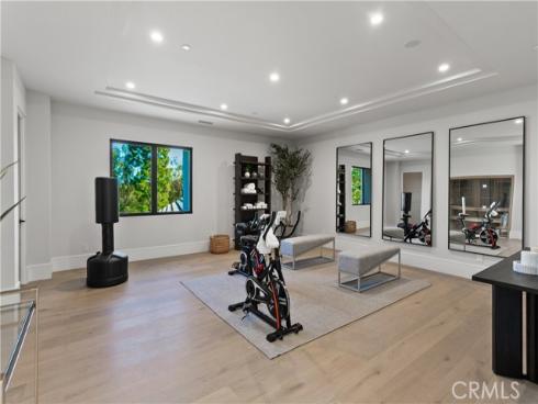 76 Hillcrest Lane, Newport Beach, CA
