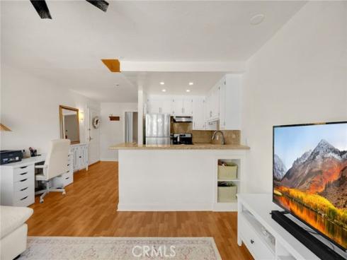 300 Cagney 215 , Newport Beach, CA