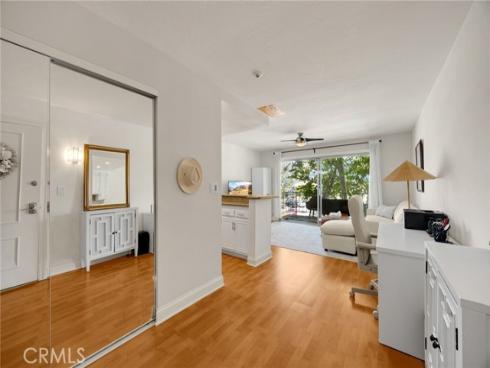 300 Cagney 215 , Newport Beach, CA