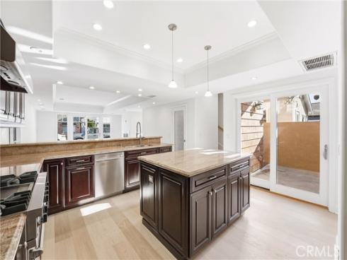 211 E Bay , Newport Beach, CA