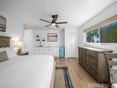 700 E Oceanfront , Newport Beach, CA