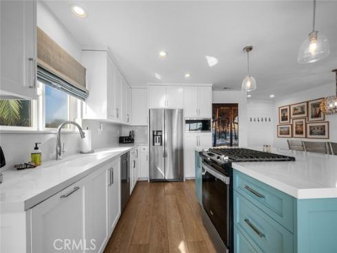700 E Oceanfront , Newport Beach, CA