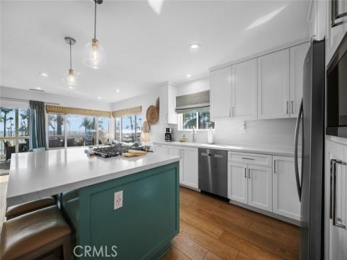 700 E Oceanfront , Newport Beach, CA