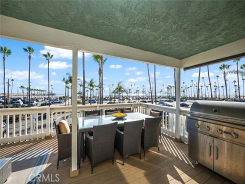 700 E Oceanfront , Newport Beach, CA