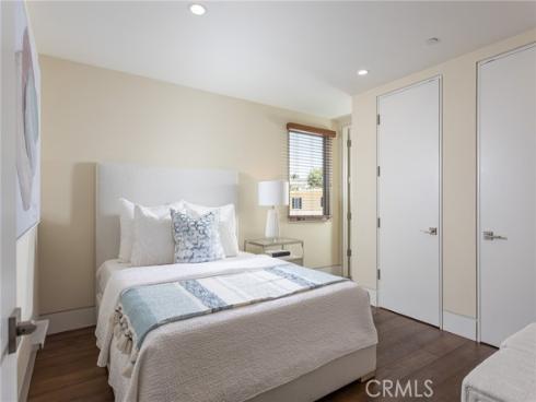 308 Grand Canal , Newport Beach, CA
