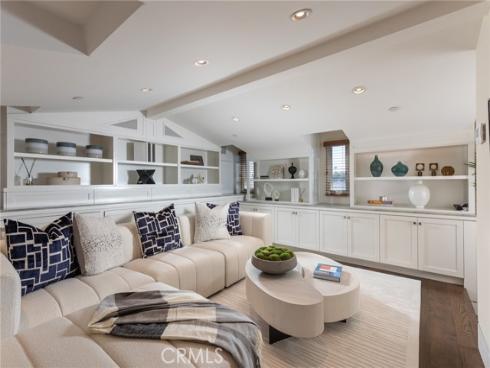 308 Grand Canal , Newport Beach, CA