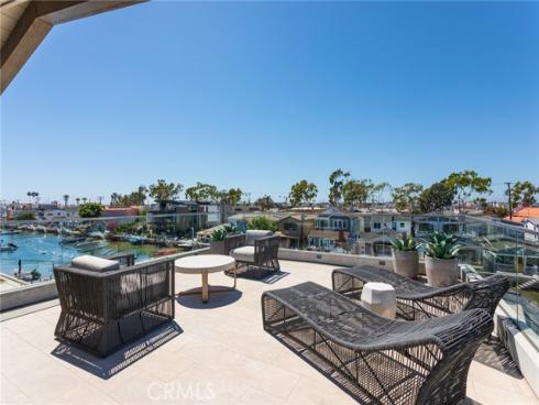 308 Grand Canal , Newport Beach, CA