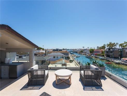 308 Grand Canal , Newport Beach, CA