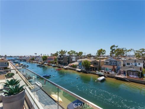 308 Grand Canal , Newport Beach, CA