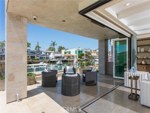 308 Grand Canal , Newport Beach, CA