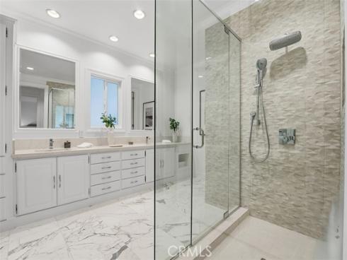 21 Lochmoor , Newport Beach, CA