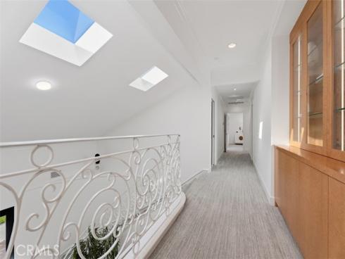 21 Lochmoor , Newport Beach, CA