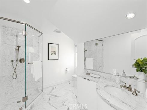 21 Lochmoor , Newport Beach, CA