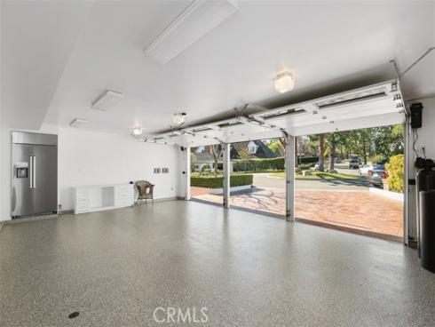 21 Lochmoor , Newport Beach, CA