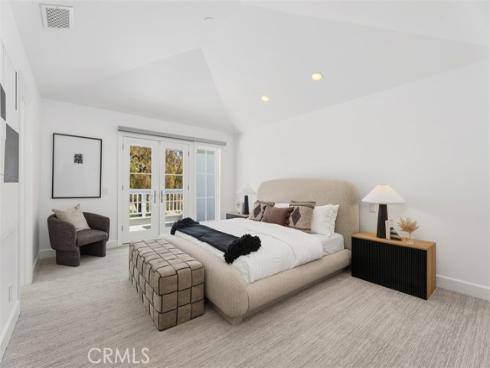 21 Lochmoor , Newport Beach, CA