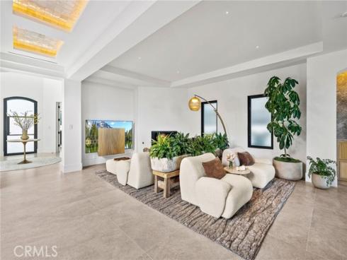 17 Muir Beach , Newport Beach, CA