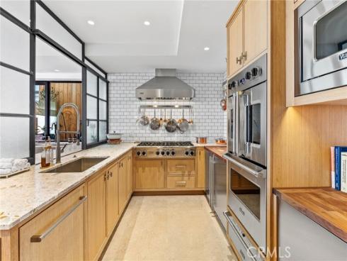 17 Muir Beach , Newport Beach, CA
