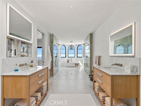 17 Muir Beach , Newport Beach, CA