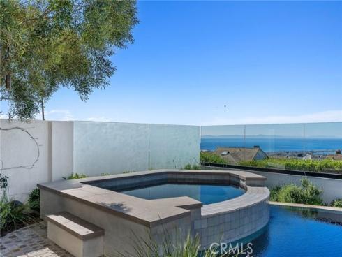 17 Muir Beach , Newport Beach, CA