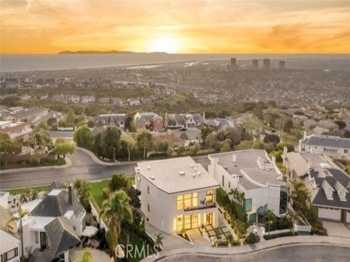 4 Geneve , Newport Beach, CA
