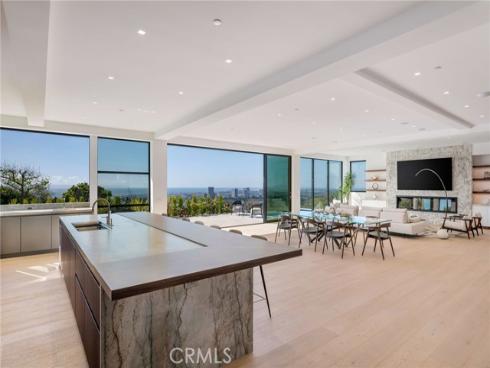 4 Geneve , Newport Beach, CA