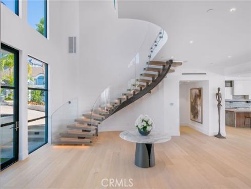 4 Geneve , Newport Beach, CA