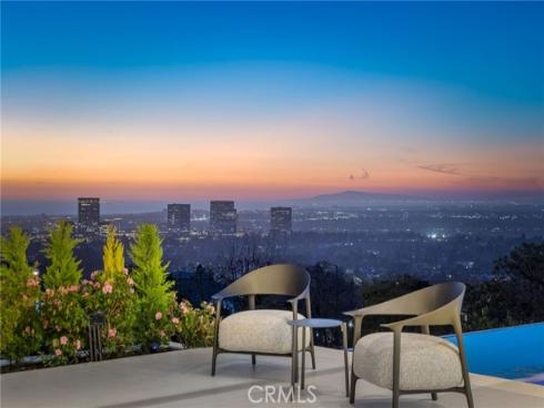 4 Geneve , Newport Beach, CA