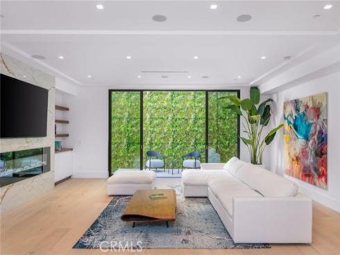 4 Geneve , Newport Beach, CA
