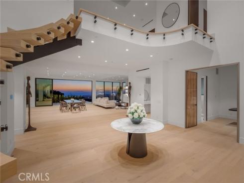 4 Geneve , Newport Beach, CA
