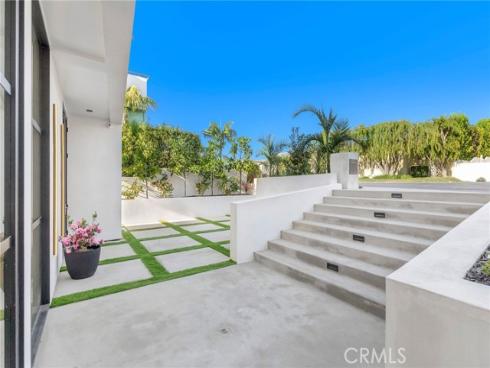 4 Geneve , Newport Beach, CA