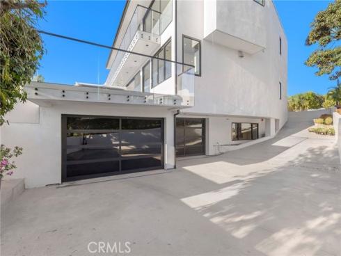 4  Geneve  , Newport Beach, CA