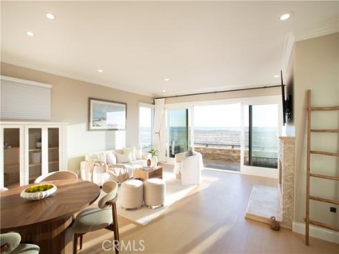 2712 W Oceanfront , Newport Beach, CA