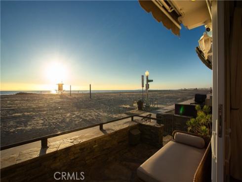 2712 W Oceanfront , Newport Beach, CA