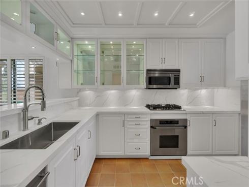 172 Villa Point Drive, Newport Beach, CA