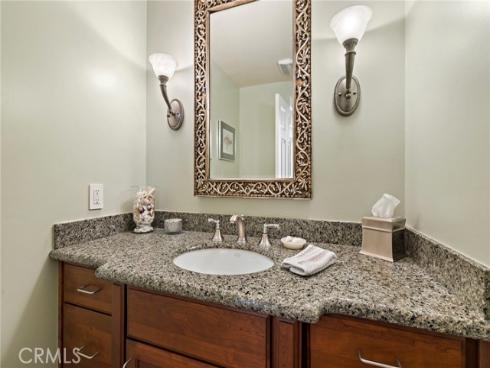 25 Lucerne Street, Newport Beach, CA