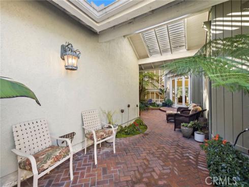 25 Lucerne Street, Newport Beach, CA