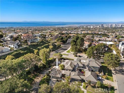 25 Lucerne Street, Newport Beach, CA