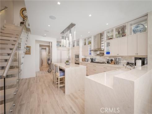 3407 W Oceanfront , Newport Beach, CA