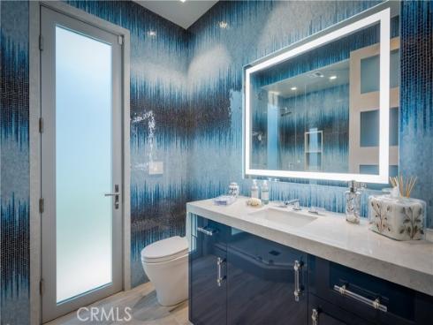 3407 W Oceanfront , Newport Beach, CA