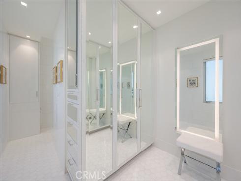 3407 W Oceanfront , Newport Beach, CA